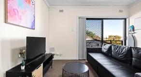 Comfy 2BR Base in Auburn - Easy Access Everywhere - Image 2