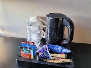 Snug hotel room with free breakfast - Image 2
