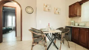 Spacious, Family-Friendly Stay Near the Beach A2 - Image 3