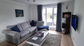 Spacious 3BR Home with Large Garden - Ashford, Kent - Image 2