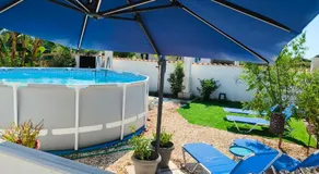 Relaxrooms, 1 queen size bed, swimming pool - Image 4