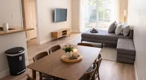 Modern 1 & 2 Bedroom Apartments Near Venice & MDR with Pool Gym & Cinema - Image 5