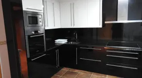 Apartamento de 4 dormitorios en Camariñas - Image 4