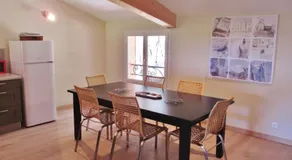 appartement T3 dans propriété de 5000m2 avec piscine - Image 4