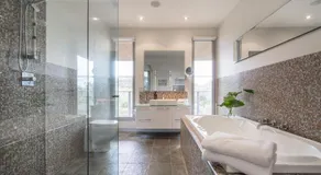 The Glasshouse - Image 2