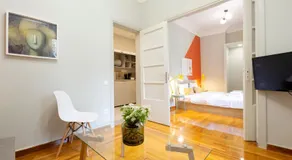 Acropolis Apartments - Image 2