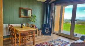 Under the Oak Glamping - Image 2