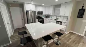 Get cozy in this Renovated home by the Villages - Image 4