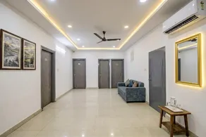 Hotel Cozy Nest Rohini- Near Rohini Sector 18-19 Metro Station - Image 3