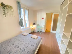 Charming street room in Antwerp - Image 4