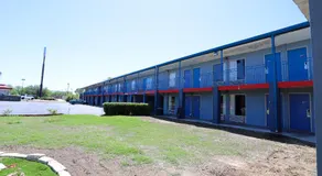 Express Inn  - Image 5