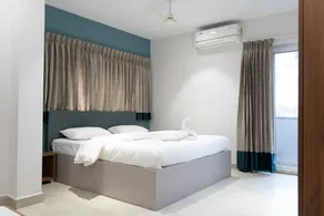 HITECH DELITE - Stay and Dine Hotel - Image 5