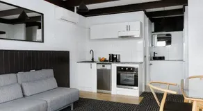 m hotel - Image 3