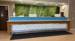 The Peoria Hotel, SureStay Collection by Best Western - Image 4