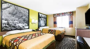 Super 8 by Wyndham Brunswick/St Simons Island Area - Image 5