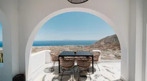 Bluewhite Suites & Villa Santorini - Image 4