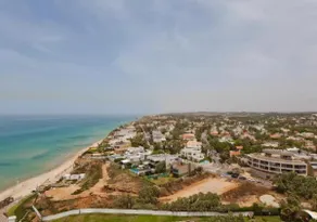 Luxury Sea View Apartment - Image 5