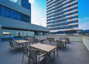 BEAR Bell Hotel - Image 3