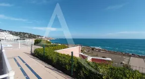 STUDIO 4 PERS RES 1ERE LIGNE MER AVEC PISCINE - Image 5