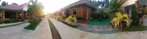 Queen's Suite Resort - Image 4