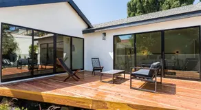 Modern Bungalow with a Pool in Larchmont Village - Image 5