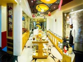 Hotel Benzz Park Chennai - Image 2