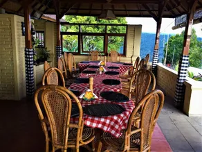 Meme Surung Guesthouse - Image 4