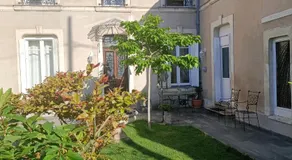 agréables chambres d'hôtes près du centre ville avec jardin - Image 4