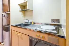 New! 7 Top floor Japandi loft in Prime Location - Image 4
