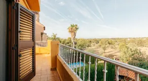 chalet, villa rodeada de naturaleza piscina a doce klm de Valencia y 7 del aeropuerto - Image 2