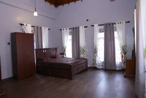 Hajiz Palace - Image 2