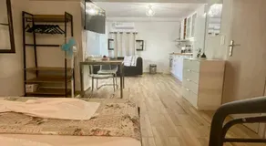 Star Country House - Image 2