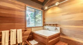 Beautiful 3-Bedroom Contemporary Mountain Home condo - Image 4