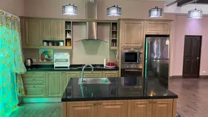 Big Comfortable Villa - Image 4