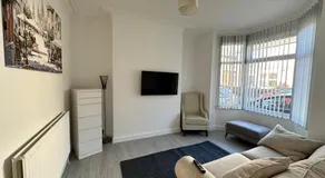 4 bed house off Norton village - Image 2