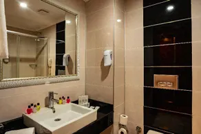 Throne Beach Resort & SPA - Image 1