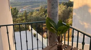 Charming Cozy Retreat - Terrace & Private Balcony - Image 3