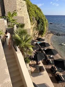 SEA ZANTE Luxury Beachfront Retreat - Image 2