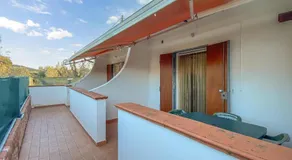 5 Bedroom Amazing Home In Vieste - Image 5
