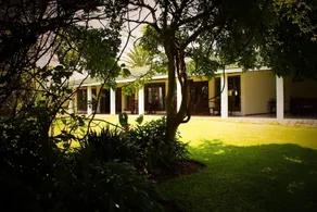 The Musketeers Lodge - Image 2