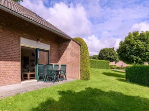 Bungalow avec jardin et sauna - Image 4
