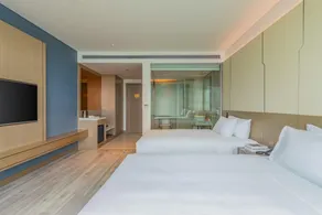 Awaken Da Nang Hotel - Image 2