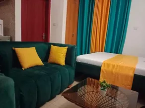 Royal Studio Apartment - Image 3
