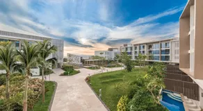 Crimson Resort and Spa Boracay - Image 4