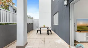 Aircabin - Wentworthville - 2 Beds Apt Free Park - Image 4