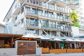 Global Backpackers Youth Hostel - Image 2