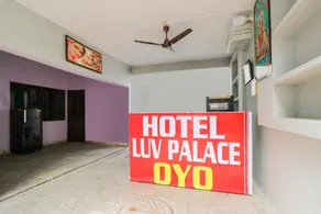 SPOT ON Hotel Luv Palace - Image 4