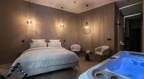 La suite jacuzzi - Image 2