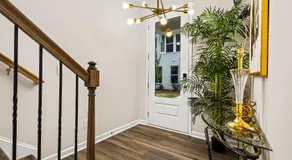 Price Cut, New Lux Home 5 mins to Airport , 15 min to Downtown, 25 min to Buckhead with 3 beds and 3 baths - Image 5