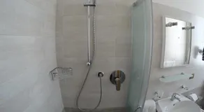 Albergo Esperia - Image 2